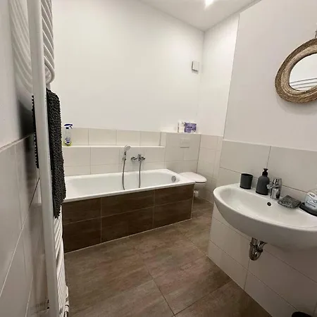 Апартаменты Einzelzimmer In Ferienwohnung Букков